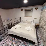 New Luxury Loft In Centre, Next To Synagogue, Near Deak Square, Quiet Courtyard, Air Conditioning, Fast Wifi, Hotel-level Comfort * Budapešť