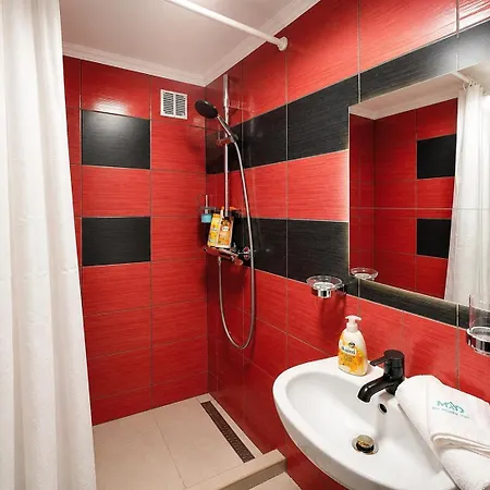 New Luxury Loft In Centre, Next To Synagogue, Near Deák Square, Quiet Courtyard, Air Conditioning, Fast Wifi, Hotel-level Comfort Appartamento Budapest