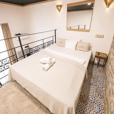 Central Budapest Luxury Gallery Loft アパート