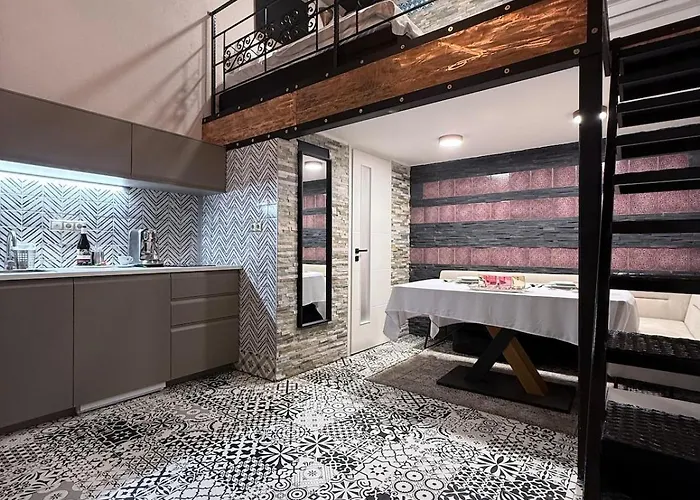 Designer Luxury & Next To The Synagogue Budapest