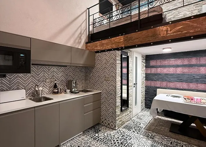 Appartement Designer Luxury & Next To The Synagogue