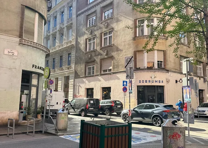 Designer Luxury & Next To The Synagogue