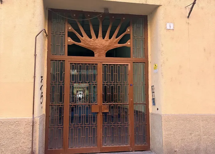 Designer Luxury & Next To The Synagogue Daire *