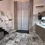 New Luxury Loft In Centre, Next To Synagogue, Near Deak Square, Quiet Courtyard, Air Conditioning, Fast Wifi, Hotel-level Comfort Apartman *