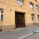 New Luxury Loft In Centre, Next To Synagogue, Near Deak Square, Quiet Courtyard, Air Conditioning, Fast Wifi, Hotel-level Comfort * Budapest